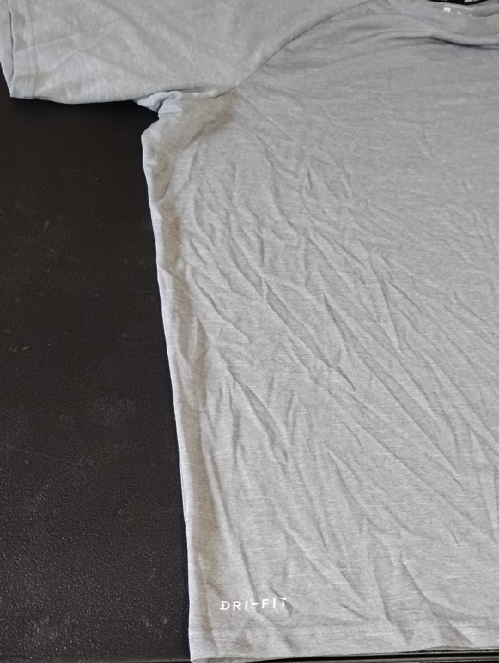 Nike Men’s Dri-FIT Grey Short Sleeve Performance Shirt Xl - Picture 5 of 6